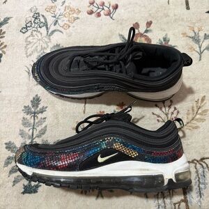 Nike Air Max 97
Rainbow Snake (Women's) 9
